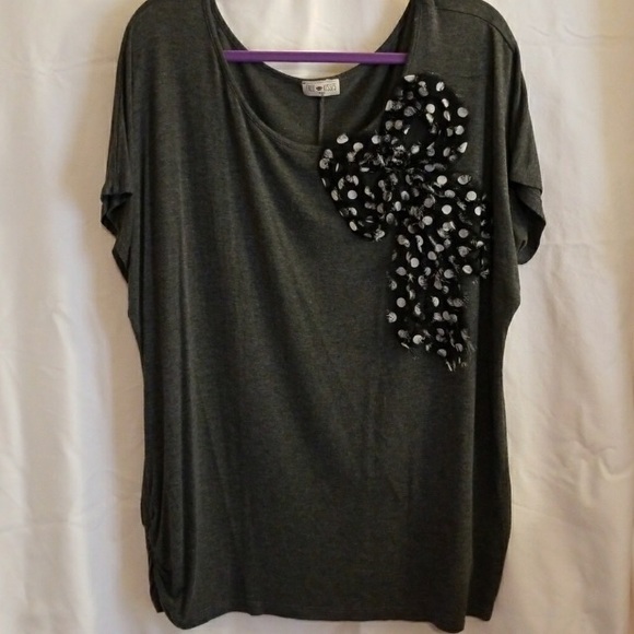 Free Kisses Tops - Grey Top With Polka Dot Bow